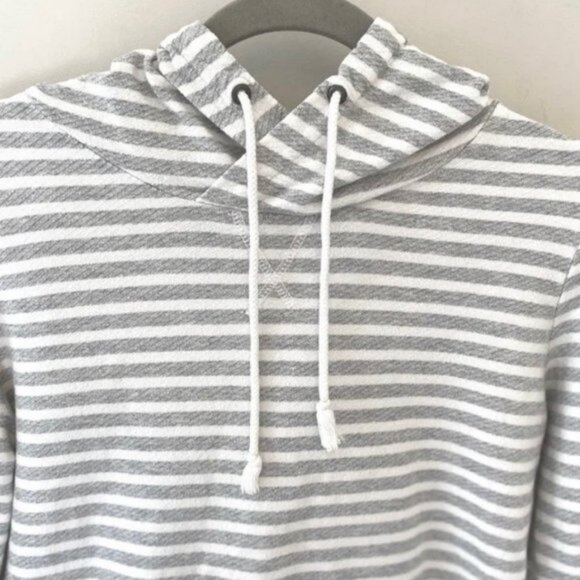 J. Crew gray and white striped hoodie sweatshirt with kangaroo pocket. Women's S - Picture 5 of 8
